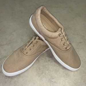 NEW / NEVER WORN Men’s size 12 Taupe/ Tan Sperrys